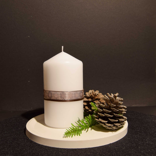 Dekoteller mit Kerze