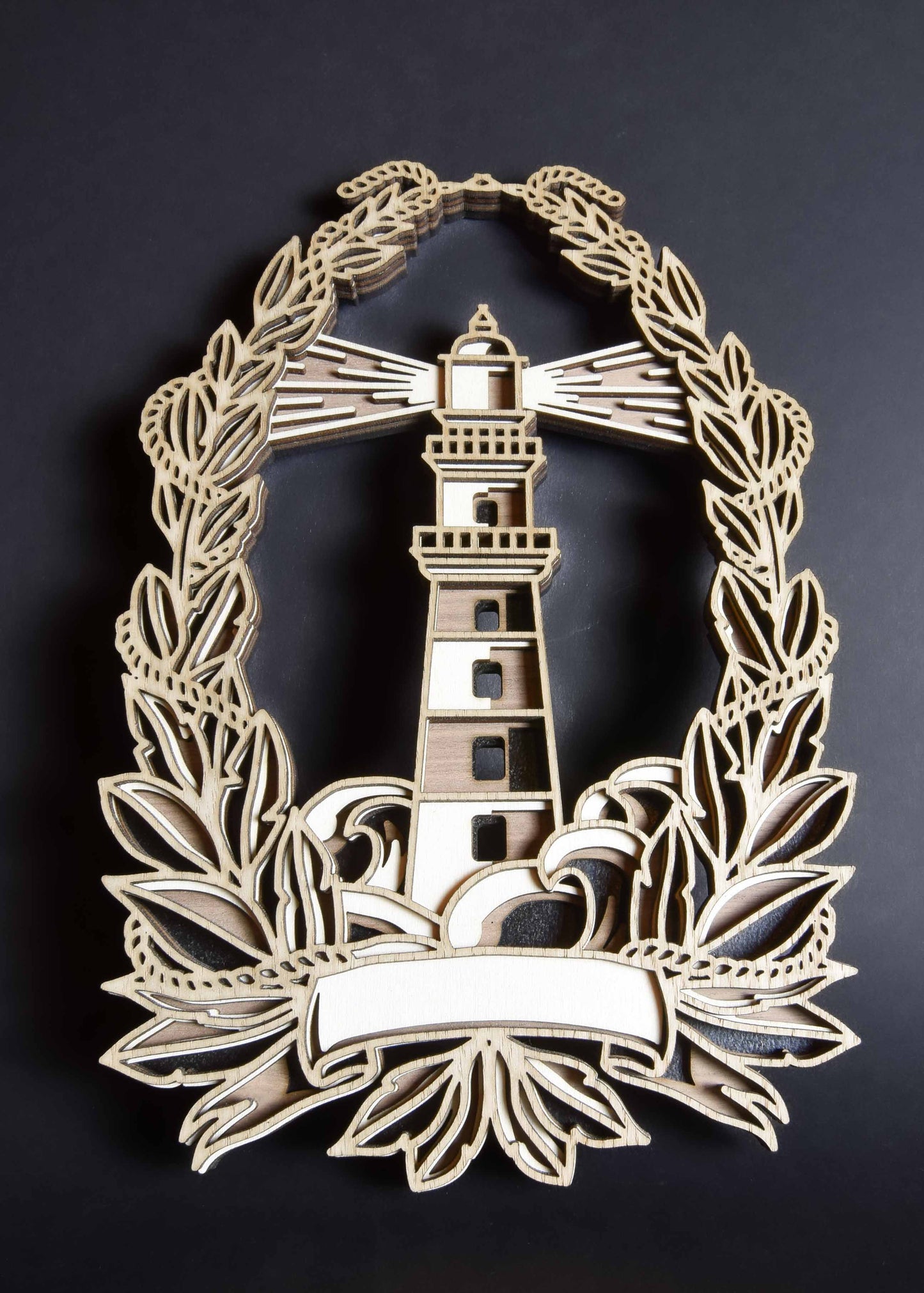 Multilayer Leuchturm auf Kranz